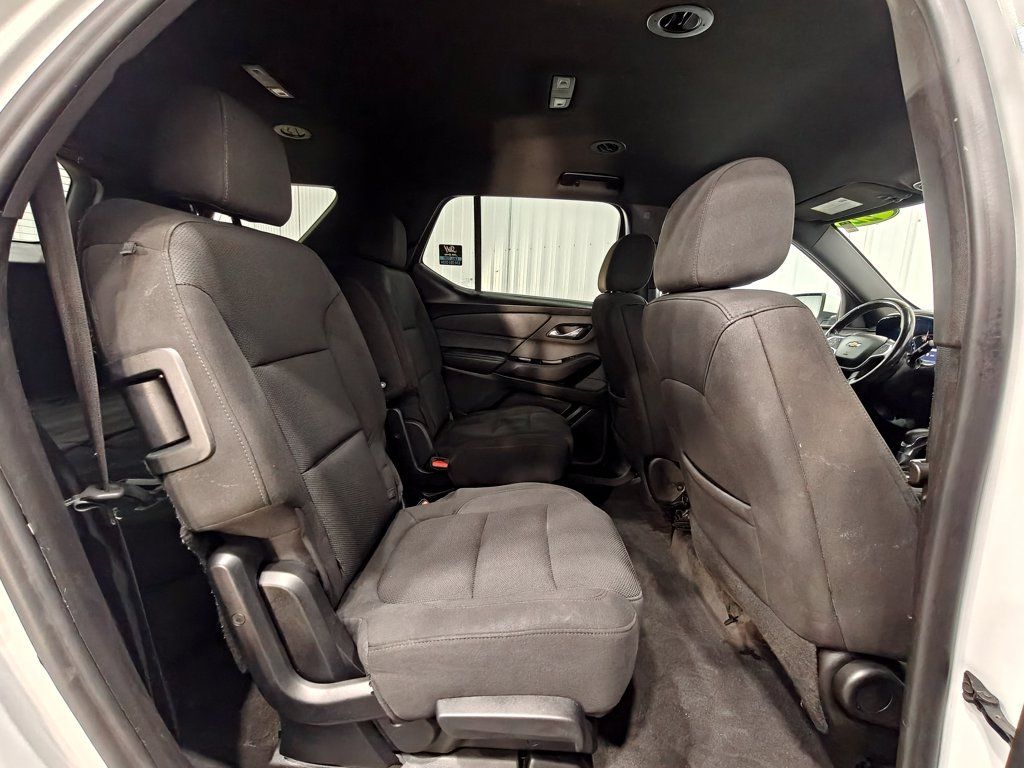 Used 2022 Chevrolet Traverse LT AWD/4WD image 24