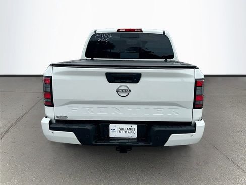 Used 2025 Nissan Frontier SV w/ SV Convenience Package RWD image 6