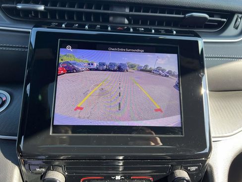 Used 2025 Jeep Grand Cherokee Laredo X AWD/4WD image 26