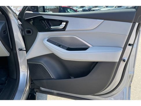 Certified 2023 Acura MDX FWD w/ Technology Package image 21