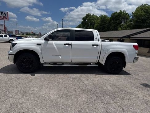 Used 2013 Toyota Tundra 4x4 CrewMax w/ Tow Pkg image 14