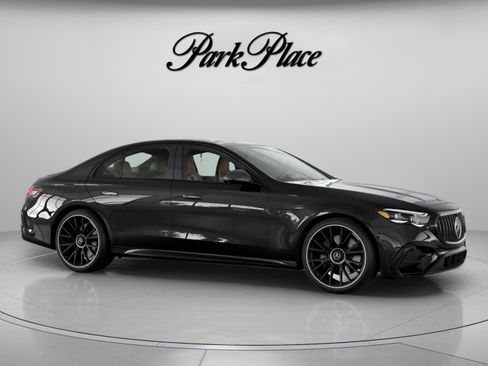 New 2026 Mercedes-Benz E 53 AMG e 4MATIC Sedan image 26
