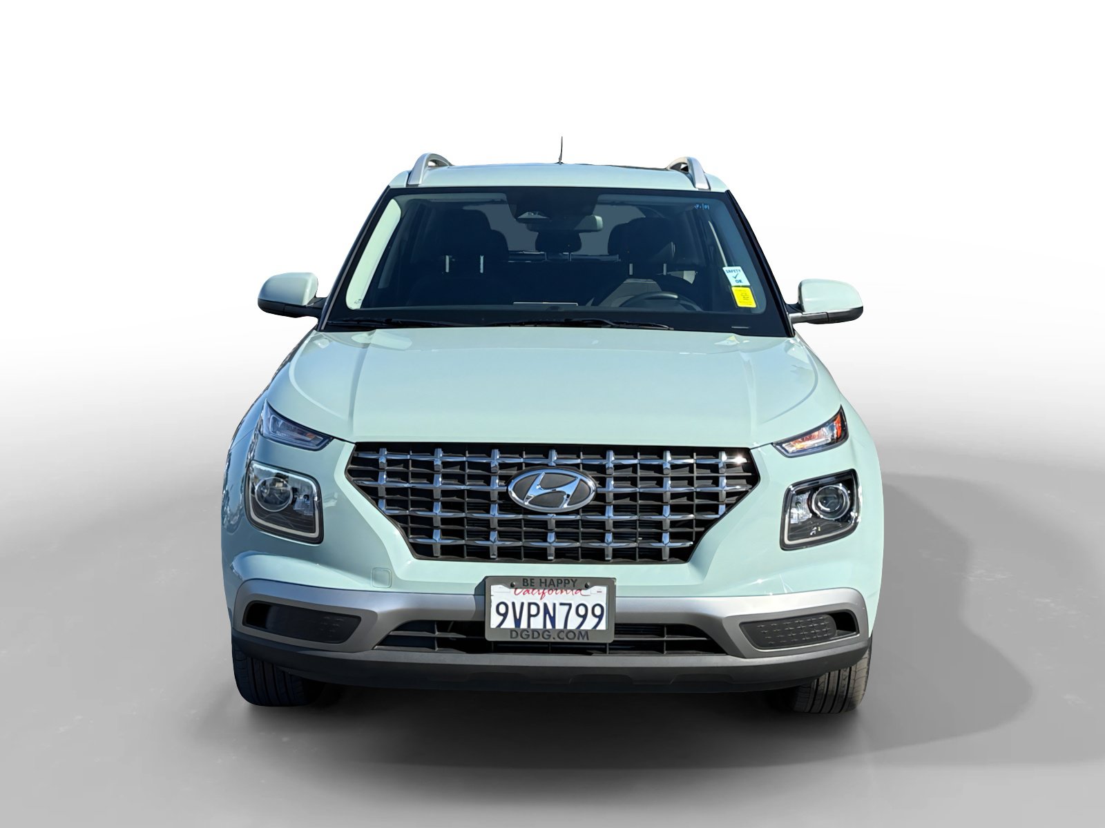 Certified 2025 Hyundai Venue SEL FWD image 8