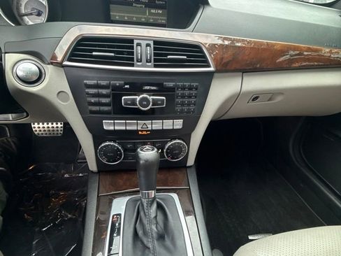 Used 2014 Mercedes-Benz C 250 Coupe image 16