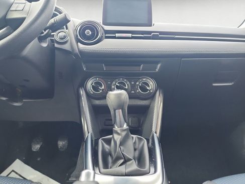 Used 2017 Toyota Yaris iA image 11