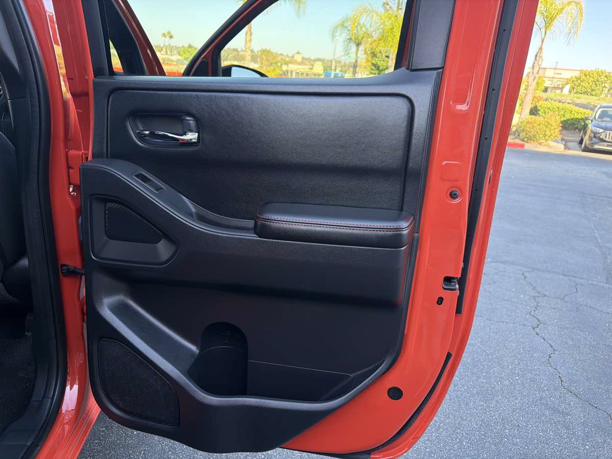 Used 2025 Nissan Frontier Pro-X w/ Pro Convenience Package RWD image 39