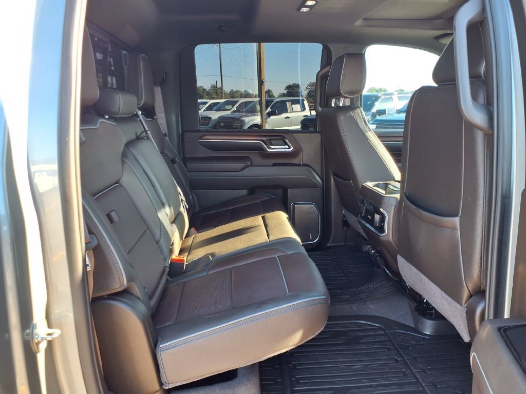 Used 2024 GMC Sierra 3500 Denali w/ Denali Reserve Package AWD/4WD image 28