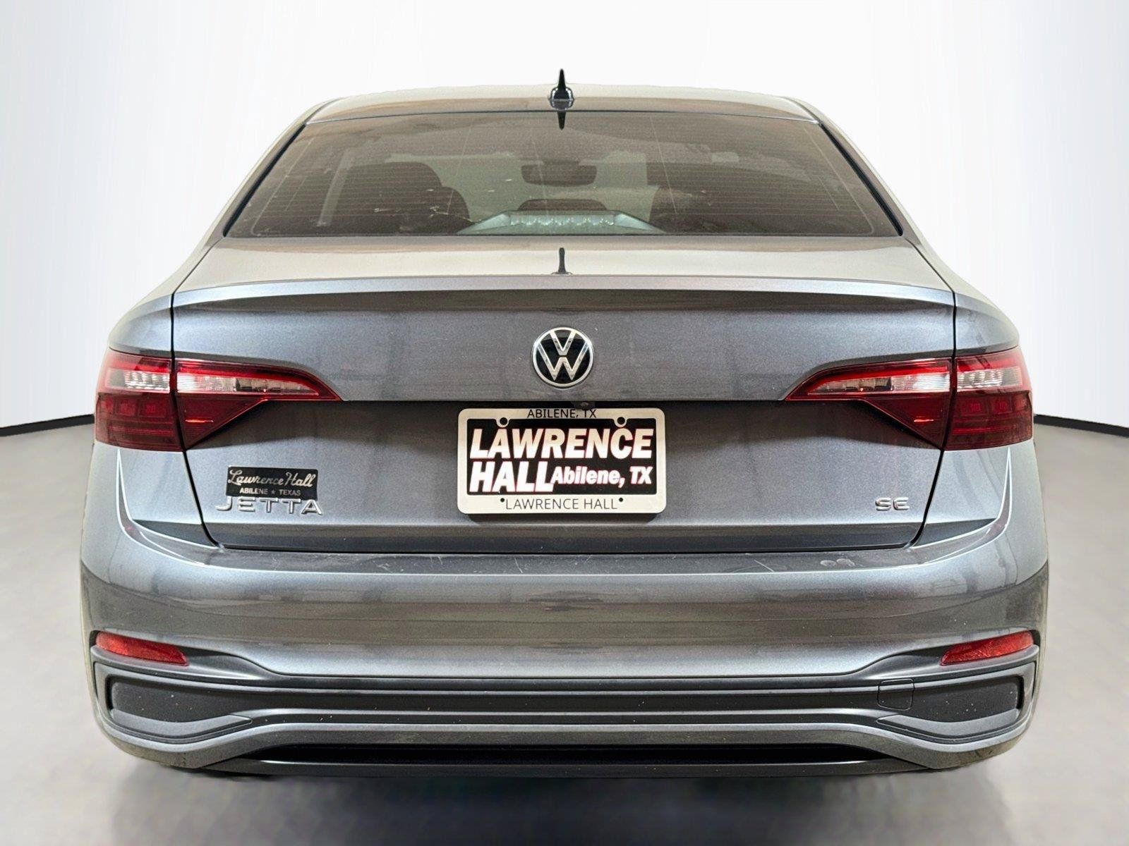 Used 2022 Volkswagen Jetta SE FWD image 5