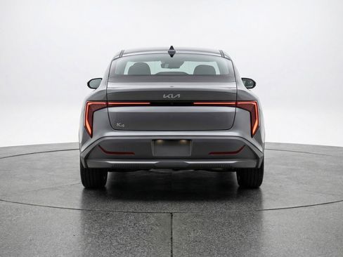 Used 2025 Kia K4 LXS image 7