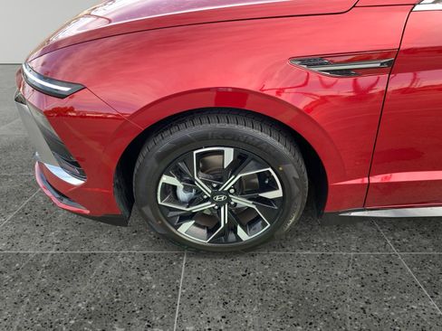 Used 2025 Hyundai Sonata SEL FWD image 14