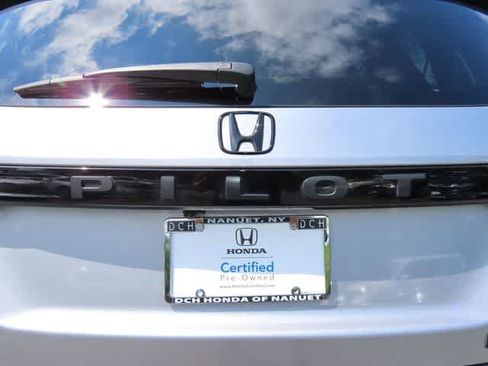 Certified 2025 Honda Pilot TrailSport image 7