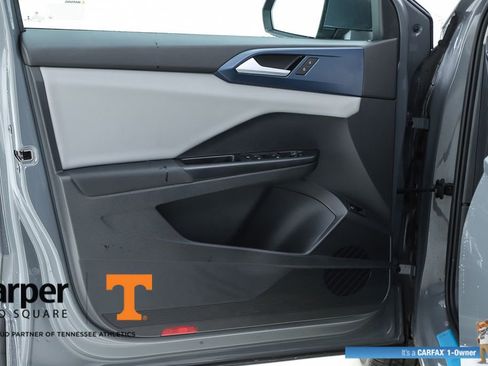 Used 2022 Volkswagen Taos SE image 18