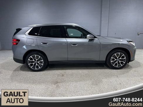 New 2026 BMW X3 xDrive30i w/ Convenience Package AWD/4WD image 2