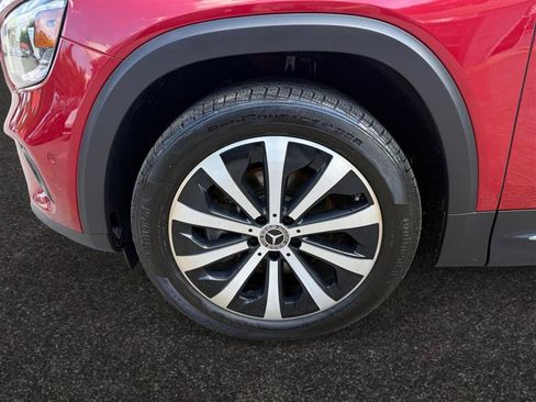 Used 2020 Mercedes-Benz GLB 250 4MATIC image 17