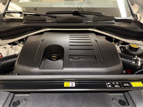 Used 2024 Land Rover Range Rover Sport Dynamic SE AWD/4WD image 32