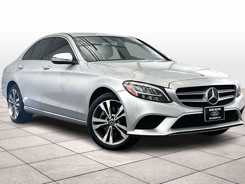 Used 2020 Mercedes-Benz C 300 4MATIC Sedan image 2