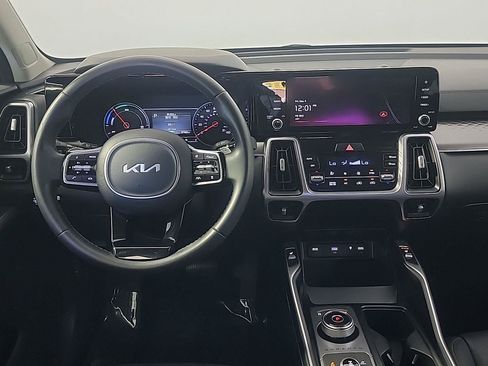 Used 2023 Kia Sorento EX AWD/4WD image 21
