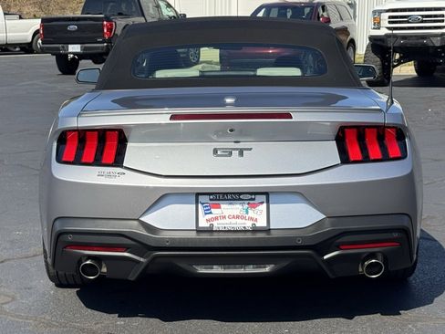 Used 2024 Ford Mustang GT Premium image 18