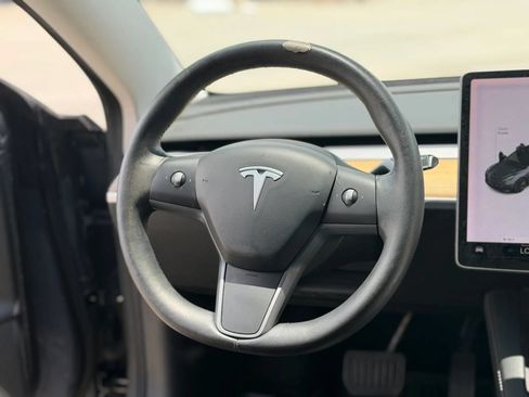 Used 2021 Tesla Model 3 Standard Range Plus RWD image 25