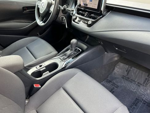 Used 2023 Toyota Corolla LE image 14
