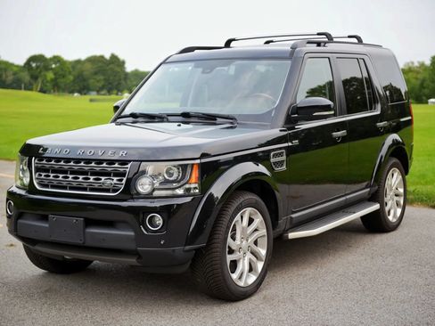 Used 2016 Land Rover LR4 HSE Silver Edition AWD/4WD image 10