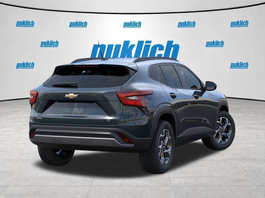 New 2026 Chevrolet Trax LT w/ Driver Confidence Package FWD image 4