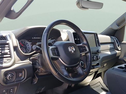 Used 2022 RAM 1500 Big Horn AWD/4WD image 13