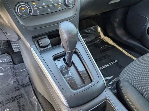 Used 2018 Nissan Sentra S image 12