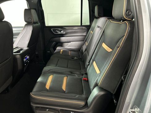 Used 2023 GMC Yukon XL AT4 w/ AT4 Premium Plus Package AWD/4WD image 12