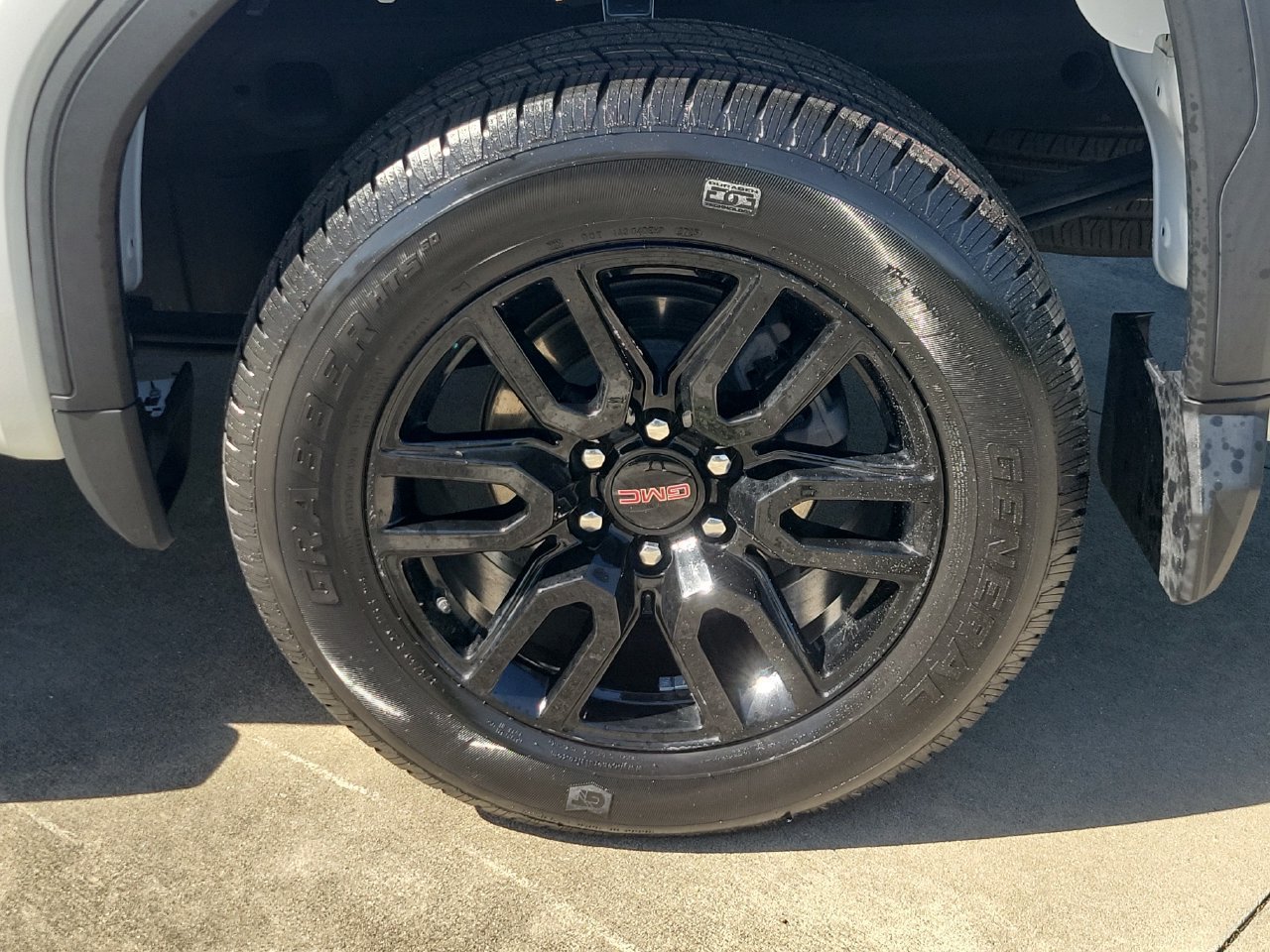 Certified 2023 GMC Sierra 1500 Elevation RWD image 5