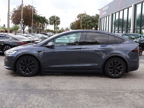 Used 2023 Tesla Model X image 16