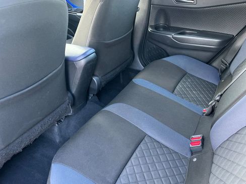 Used 2020 Toyota C-HR XLE image 14