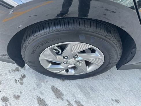 Used 2025 Hyundai Sonata SE image 32