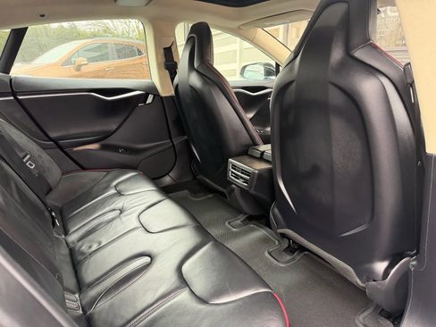 Used 2013 Tesla Model S Performance image 22