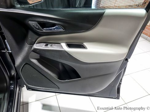 Used 2021 Chevrolet Equinox LS w/ LS Convenience Package FWD image 25