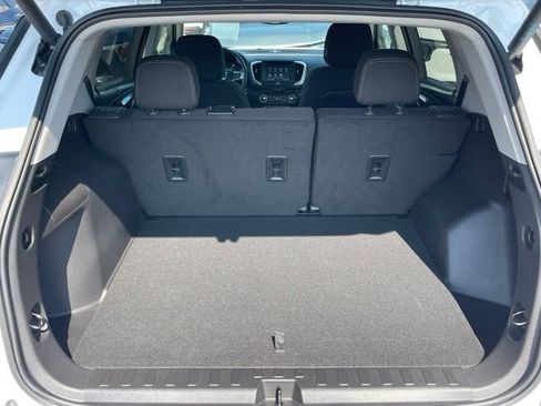 Used 2023 GMC Terrain SLE w/ Driver Convenience Package FWD image 7