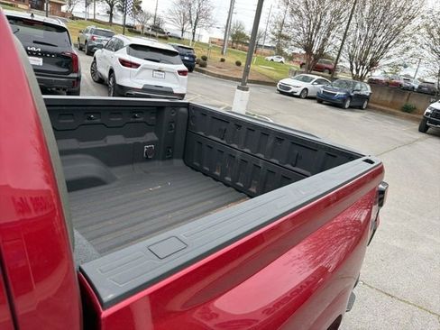 Used 2024 Chevrolet Colorado LT w/ LT Convenience Package III image 12