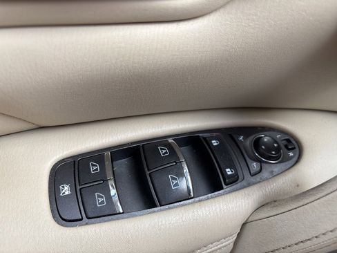 Used 2016 INFINITI QX80 4WD w/ Deluxe Technology Package image 36