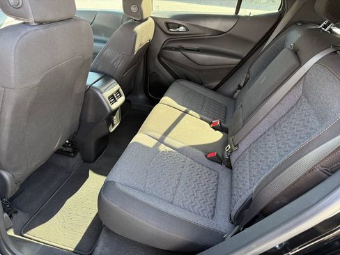 Used 2023 Chevrolet Equinox LT w/ LPO, Cargo Package FWD image 4