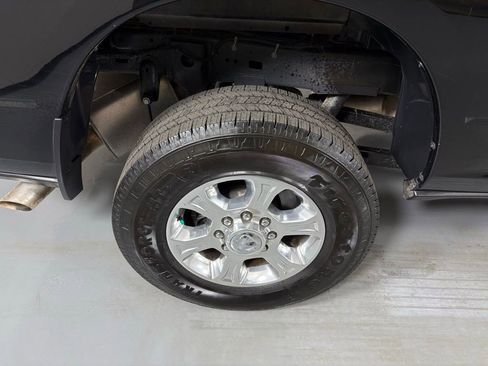 Used 2024 RAM 2500 Big Horn w/ Bed Utility Group image 11