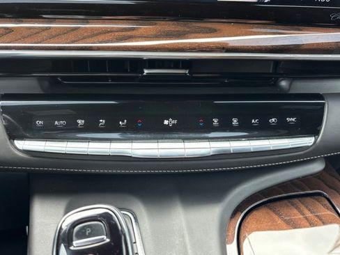 Used 2022 Cadillac Escalade ESV Sport Platinum w/ Heavy-Duty Trailer Package AWD/4WD image 54