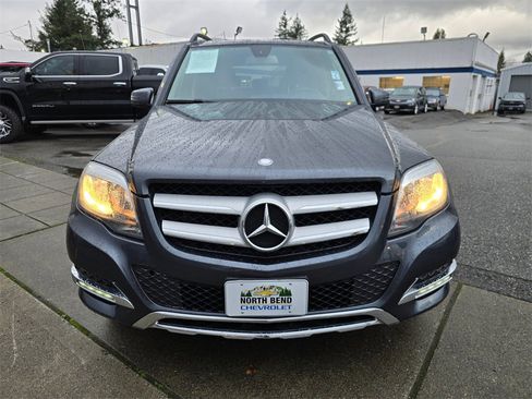 Used 2015 Mercedes-Benz GLK 350 4MATIC image 2