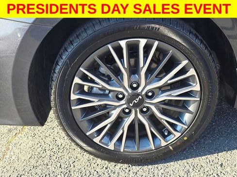 Used 2024 Kia Forte GT-Line image 18