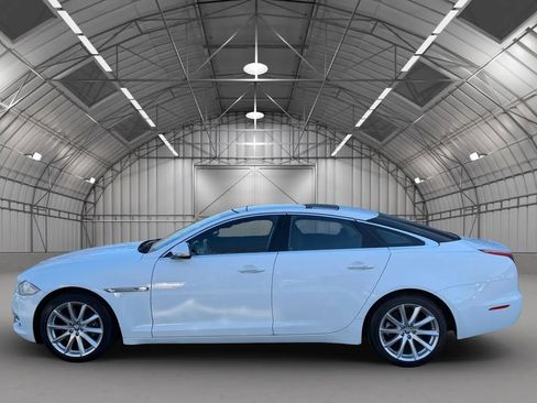 Used 2011 Jaguar XJ XJ Sedan 4D image 3