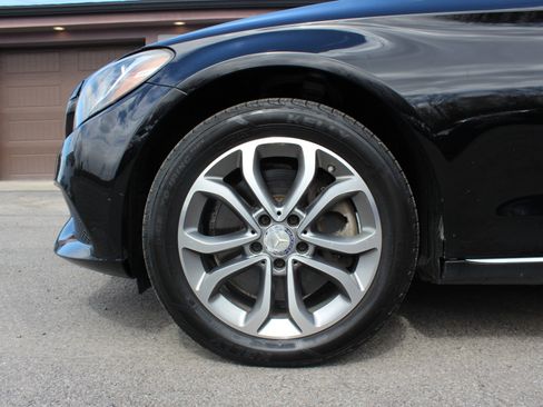 Used 2016 Mercedes-Benz C 300 4MATIC Sedan image 43