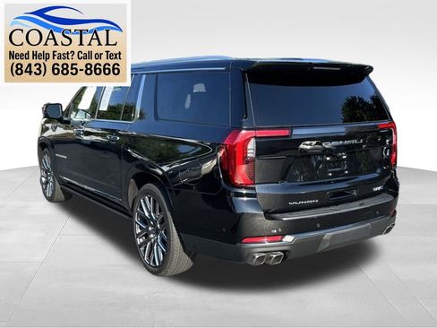 Used 2026 GMC Yukon XL Denali Ultimate AWD/4WD image 11