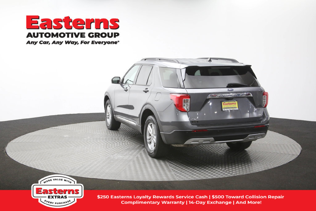 Used 2023 Ford Explorer XLT w/ Equipment Group 202A AWD/4WD image 67