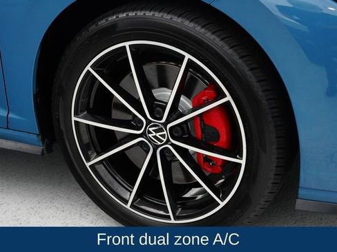 Used 2025 Volkswagen Jetta GLI Autobahn FWD image 14