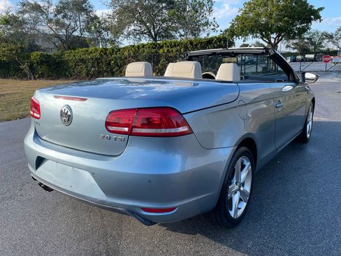 Used 2012 Volkswagen Eos Lux w/ Tech Pkg image 19