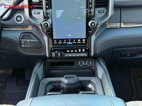 Used 2022 RAM 3500 Limited image 18